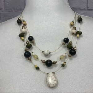 Ann Taylor Factory womens necklace layered beads